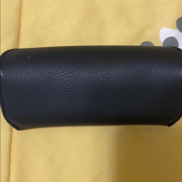 Ray-ban case only - Picture 3 of 3
